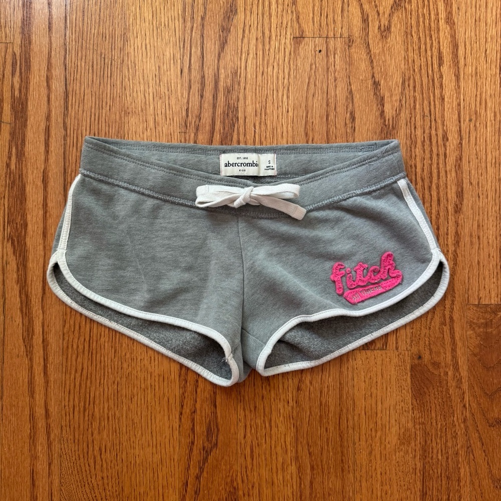 Vintage Grey and Pink Abercrombie Kids Y2K Athletic Mini Short